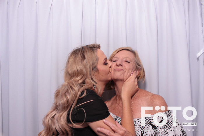 Diandra and Nick’s Wedding | View more photos from the event at gallery.fotomachines.com.au/u/FOTOMachines/Diandra-and-Nick’s-Wedding